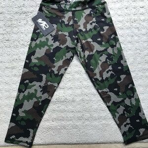 S2 Sportswear Tight Fit / Stay Cool Crop Camo Print Leggings—New With Tags